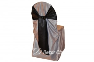 SILVER-SATIN-LAMOUR-CHAIR-COVER