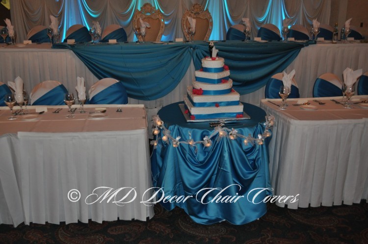 Turquoise satin lamour tablecloth with turquoise satin lamour sash